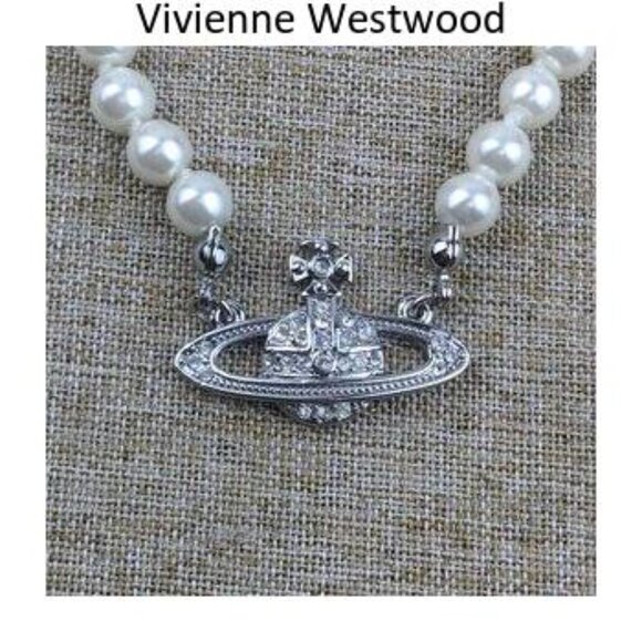 BRAND NEW Vivienne westwood gold Orb Pearl Choker Necklace - Picture 3 of 5